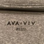 Ava & Viv  Women's Short Sleeve T-Shirt Top V-Neck Top Size 4X Gray Photo 2