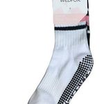 Wildfox 2-Pack Mid-Crew Retro Stripe Grip Socks Photo 0