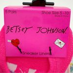 Betsey Johnson Womens No Show Socks Colorful Hearts Rainbow Striped Stripes Gift Photo 1