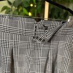 Torrid Wide Leg Studio Crepe Short NWT in Glen Plaid Size 18 Photo 4