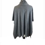 St. Tropez  West Grey 100% 2-Ply Cashmere Poncho Sweater Size Medium/Large EUC Photo 2