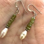 freshwater pearl and peridot sterling silver drop earrings Photo 1