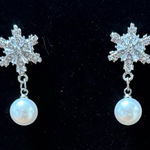 Silver Tone & Faux Pearl Snowflake Earrings Dangle Drop New Photo 0