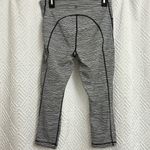 Athleta  Ultimate Linear Lines Capri Black and White Size Medium Photo 2