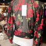 Ember lace red black floral silky stretchy V Photo 2