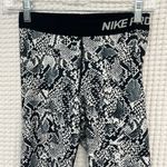 Nike  Pro Snakeskin Print Patterned Crop Capri Leggings Women's S Photo 1
