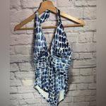 Carmen Marc Valvo
Women's Printed V-Neck O-Ring One-Piece Swimsuit size 14 Photo 1