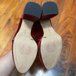 Vince Camuto  Gathie platform loafer clog in red velvet with chunky chain 8.5 Photo 8