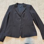 Ann Taylor  black blazer Sz 6 Photo 2