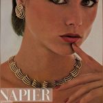 Napier Vintage 1960s White Milkglass Rhinestone Leaves Clip on Earrings Gold Photo 3