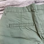 Old Navy Women's Moss Olive Green Everyday Shorts Chino Khaki 2 Summer Casual Photo 4