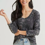 Chaser  Shirt Womens X Small‎ Gray Camo Vintage Rib V Neck Top Snap Detail Photo 0