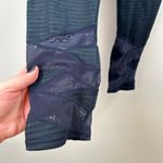 Athleta Navy Blue Stripe Mesh Cropped Legging Size Medium Photo 2