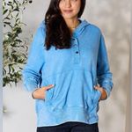 Zenana Outfitters NWT Half Snap Long Sleeve Pocket Hoodie In Washed Blue Photo 3