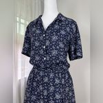 Calvin Klein Jeans Calvin Klein Navy Blue & White Floral Print Short Sleeve Knee Length Dress Photo 3