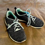 Skechers 🤍 sketchers, tennis shoes Photo 0