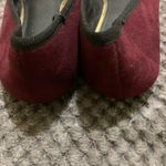 Wild Pair Burgundy flats with gold & black trim Photo 3