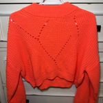 GB Cropped sweater  Photo 0