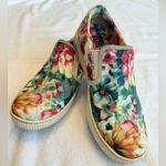Born Womens Newbury Floral Slip Photo 0