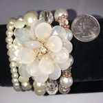 Lot of 4 Chunky Flower Retro Beaded Boho Faux Pearl Stretchy Bracelets White Photo 7
