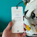 CAbi NWT  La La Land Birdwatcher Top Floral Crossover Flutter Sleeve Womens Sz M Photo 3