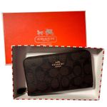 Coach Boxed Signature Zip Around Wallet Khaki Mahogany Brown NIB Photo 1