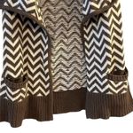 Chico's Women's Chevron Sweater Vest Size 0 Taupe White Sleeveless Photo 2