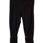 Athleta Women’s black Workout Capri Pants Style #305922 Photo 5