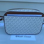 Michael Kors MK Jet set Large Zip Chain Crossbody - Vanilla Photo 2
