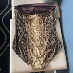 Coco reef  bra sized swimsuit 38D Photo 3