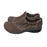 Clarks Womens Carleigh Ray Loafer Brown Leather Zip Flat Comfy Slip On Size 8.5 Photo 2