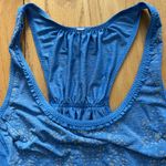 Lululemon Tank Top SZ 6 Lightweight Reflective Stripe Athletic Workout Stretchy Photo 5