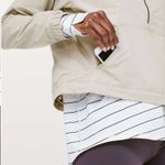 Lululemon  Hit Reset Half Zip Jacket Coat Chrome Cropped Packable Size 4 Like New Photo 4