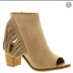 Very Volatile  Poca Fringe City Bootie Los Angeles Tan Tassel Heels (9) Photo 1
