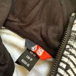 Volcom  usst anorak hoodie size xs nwt Photo 3