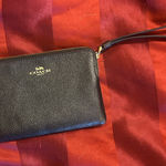 Coach  wristlet Photo 0
