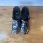 Dansko  Black Silver Animal Printed Clogs Slip-Resistant Nursing Shoes 41/10.5-11 Photo 3