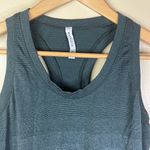 Athleta  Momentum Gradient Tank Green Seamless Racerback Size Small‎ Activewear Photo 1