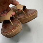 Sam Edelman Romy Tan Cream Camel Faux Patent Leather Wedge Sandal S-116 Sz 9.5 Photo 6