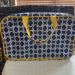 IZOD  travel/cosmetics bag Photo 2