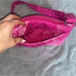 Vera Bradley NWOT  Pink Paisley Print Crossbody Purse Photo 6
