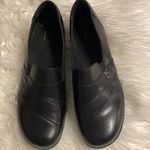 Clarks  Ultimate Collection Women 👞 size 9 W excellent condition see pictures Photo 0