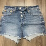 Gap Women's Jean Shorts Photo 1