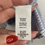 W5  Size 3X Blouse Top Blue White Short Cap Sleeve Scoop Neck Front Tie Women’s Photo 6