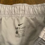 Nike Under Armour Shorts Women’s Medium Yellow Green Running Shorts Photo 2