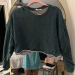 Boutique  Crop Long Sleeve Photo 0