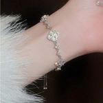 Cubic Zirconia 4 Photo 1