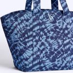 Victoria's Secret Victoria’s Secret Blue Tie Dye Weekender Tote Bag Large Nwt Photo 2