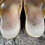 Alegria Algeria Embroidered Flowers Boho Style Wedge Sandals Photo 10