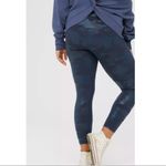 Aerie NWOT OFFLINE Real Me High Waisted Camo Legging BLUE XS Photo 2